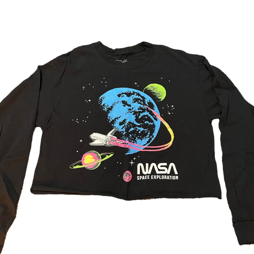 Long sleeve crop top